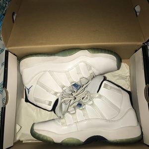 Jordan retro 11’s